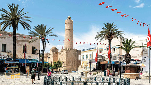 گشت و گذار در شهر ساحلی سوسه