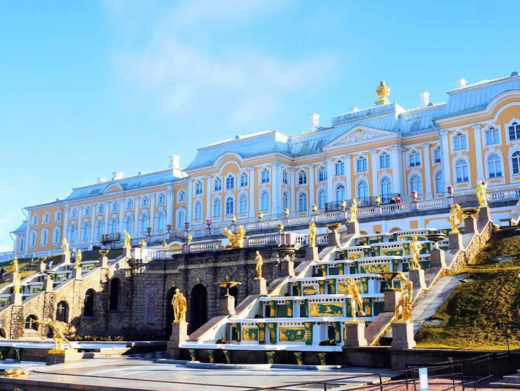 peterhof-palace